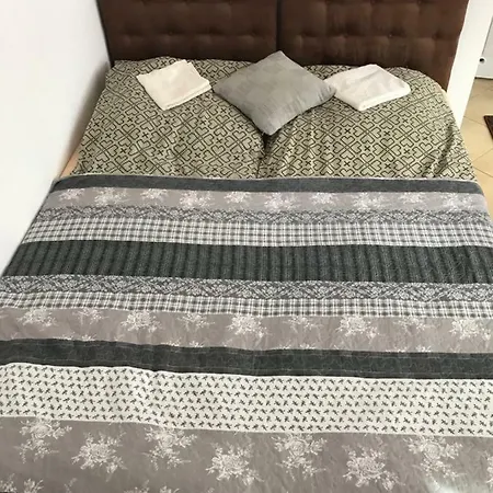 Pokoje Goscinne E&m *